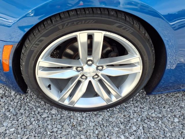 2018 Chevrolet Camaro 2dr Coupe LT w/1LT - 22930397 - 4