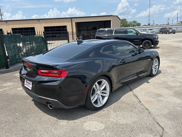 2018 Chevrolet Camaro 2dr Coupe LT w/1LT - 23059458 - 3
