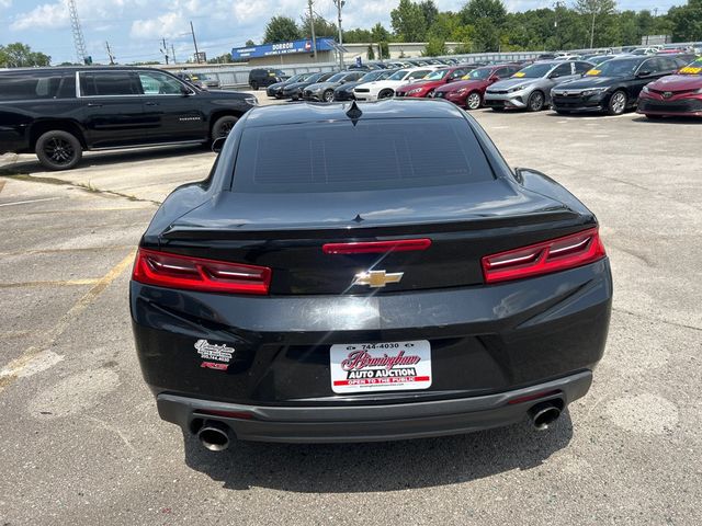 2018 Chevrolet Camaro 2dr Coupe LT w/1LT - 23059458 - 4