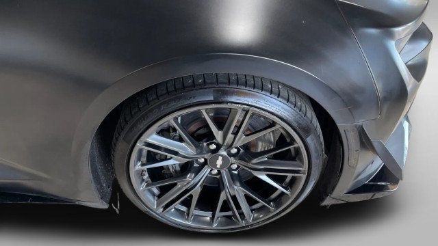 2018 Chevrolet Camaro 2dr Coupe ZL1 - 23000551 - 19