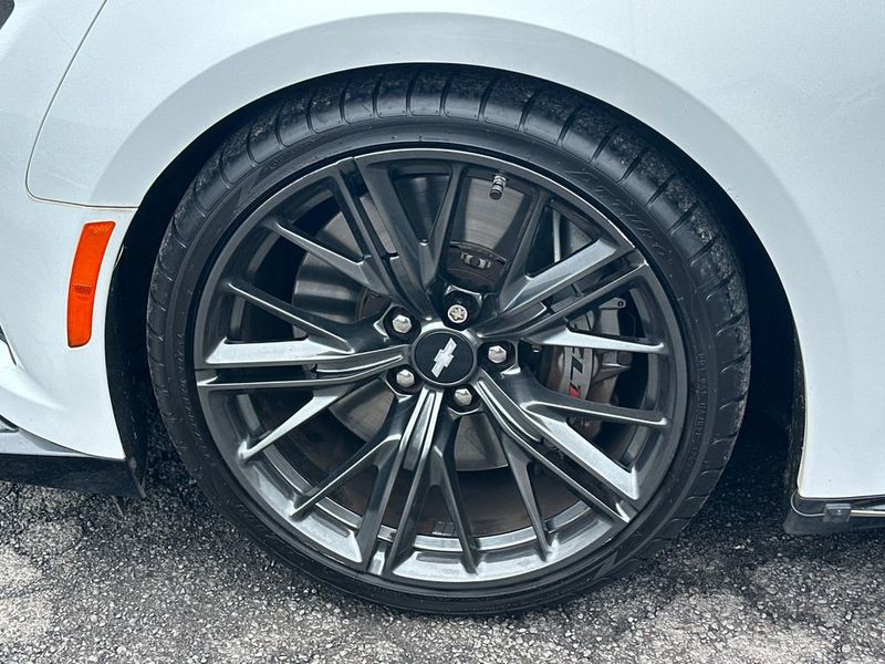 2018 Chevrolet Camaro 2dr Coupe ZL1 - 23011054 - 11