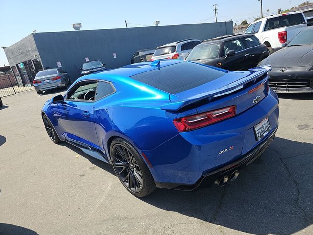 2018 Chevrolet Camaro 2dr Coupe ZL1 - 23031621 - 3