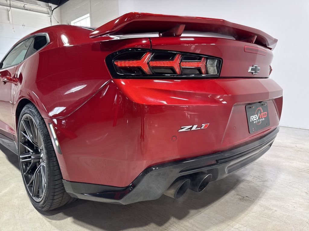 2018 Chevrolet Camaro 2dr Coupe ZL1 - 22991864 - 11
