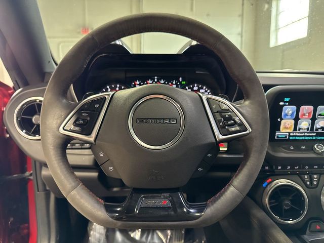 2018 Chevrolet Camaro 2dr Coupe ZL1 - 22991864 - 17