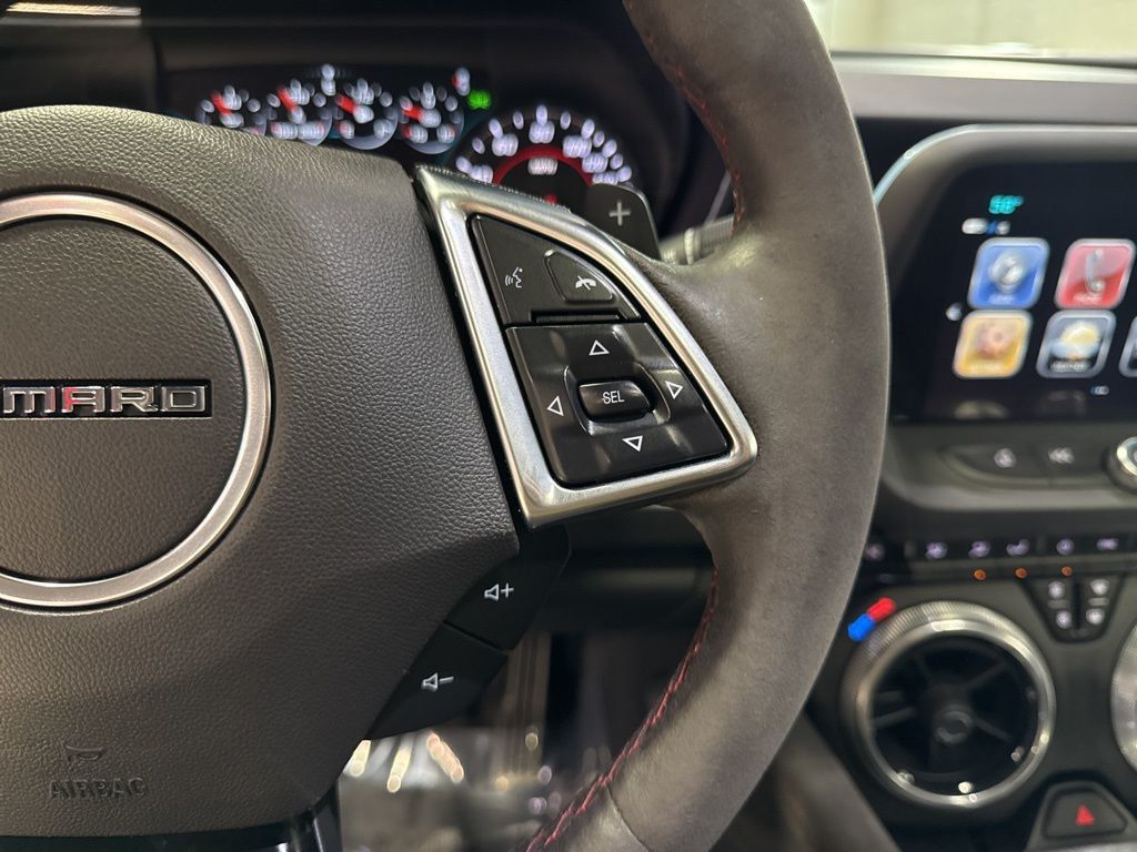 2018 Chevrolet Camaro 2dr Coupe ZL1 - 22991864 - 18