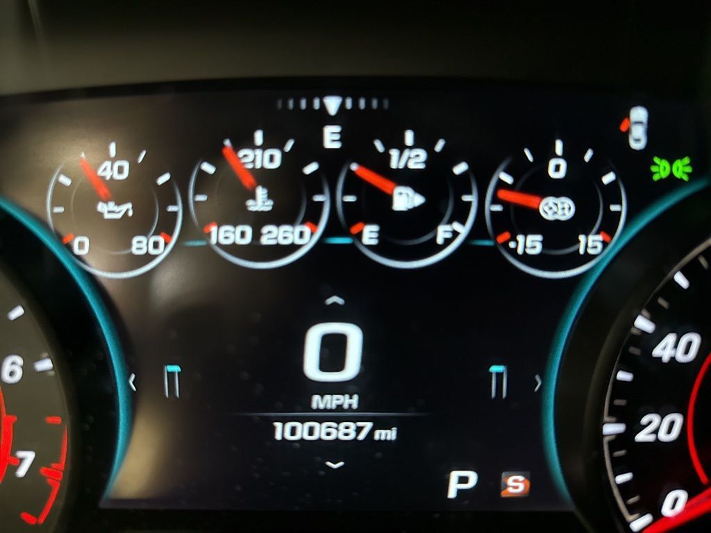 2018 Chevrolet Camaro 2dr Coupe ZL1 - 22991864 - 23