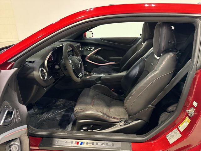 2018 Chevrolet Camaro 2dr Coupe ZL1 - 22991864 - 34