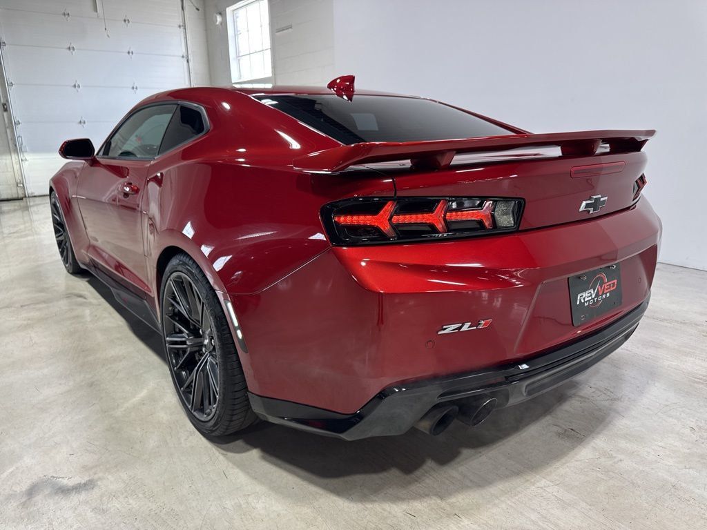 2018 Chevrolet Camaro 2dr Coupe ZL1 - 22991864 - 4