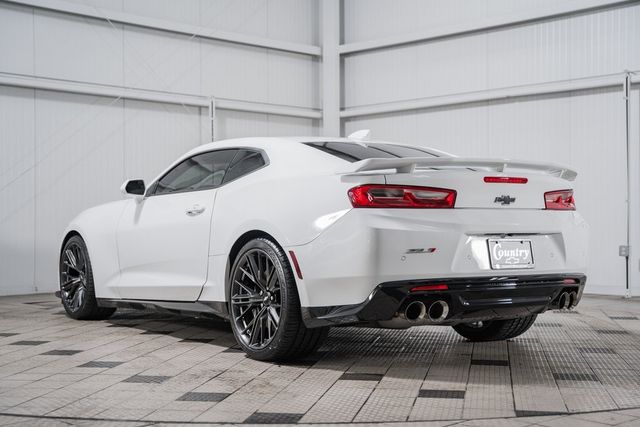 2018 Chevrolet Camaro 2dr Coupe ZL1 - 22741333 - 5