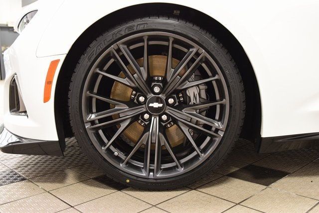 2018 Chevrolet Camaro 2dr Coupe ZL1 - 22885935 - 26