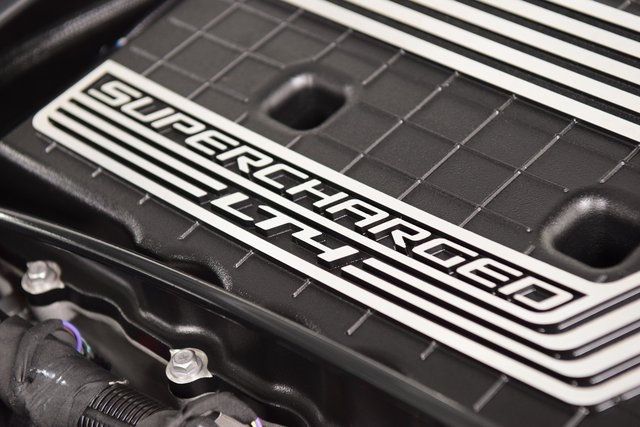 2018 Chevrolet Camaro 2dr Coupe ZL1 - 22885935 - 30