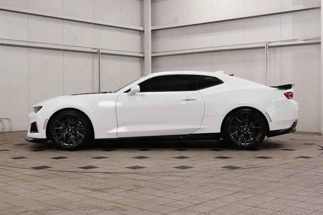 2018 Chevrolet Camaro 2dr Coupe ZL1 - 23004152 - 3