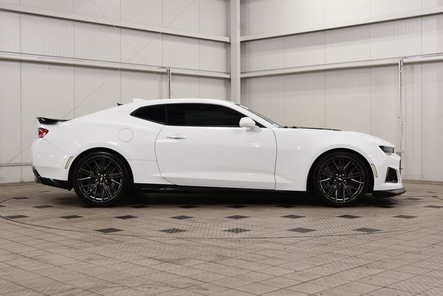 2018 Chevrolet Camaro 2dr Coupe ZL1 - 23004152 - 8