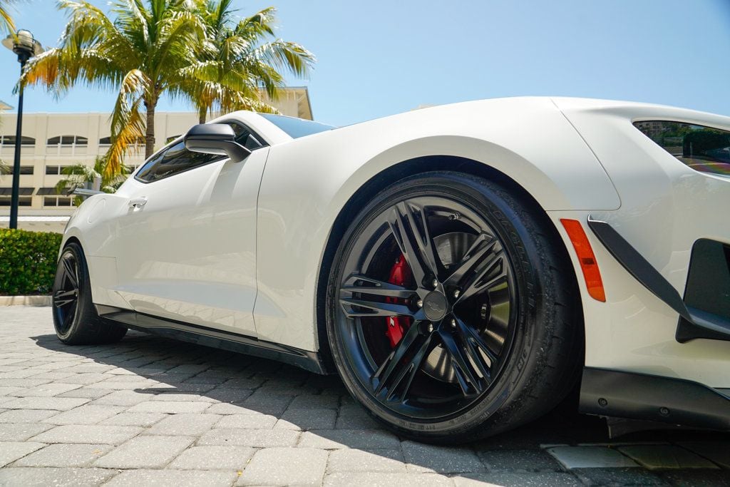 2018 Chevrolet Camaro Coupe ZL1 photo 13