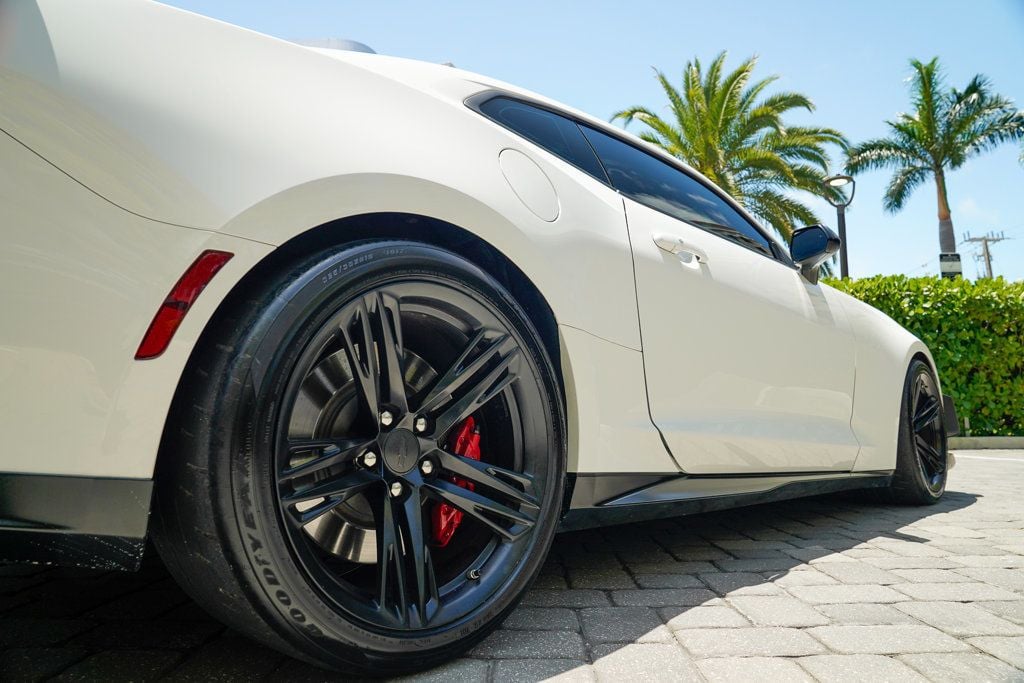 2018 Chevrolet Camaro Coupe ZL1 photo 17