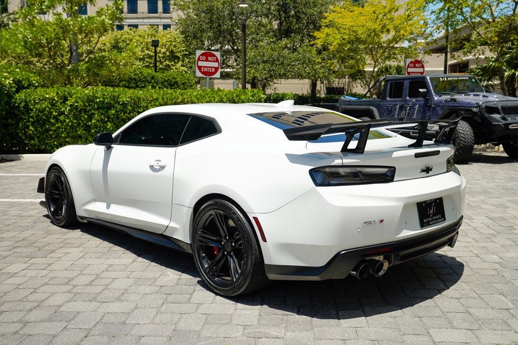 2018 Chevrolet Camaro Coupe ZL1 photo 29