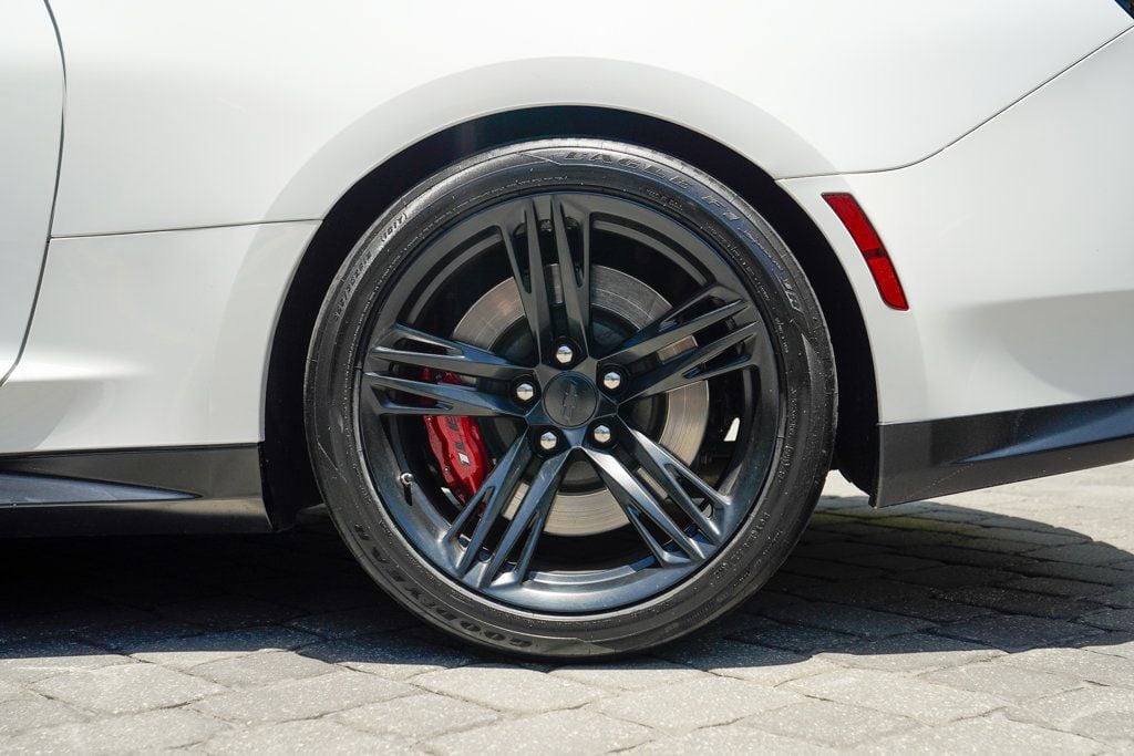 2018 Chevrolet Camaro Coupe ZL1 photo 33
