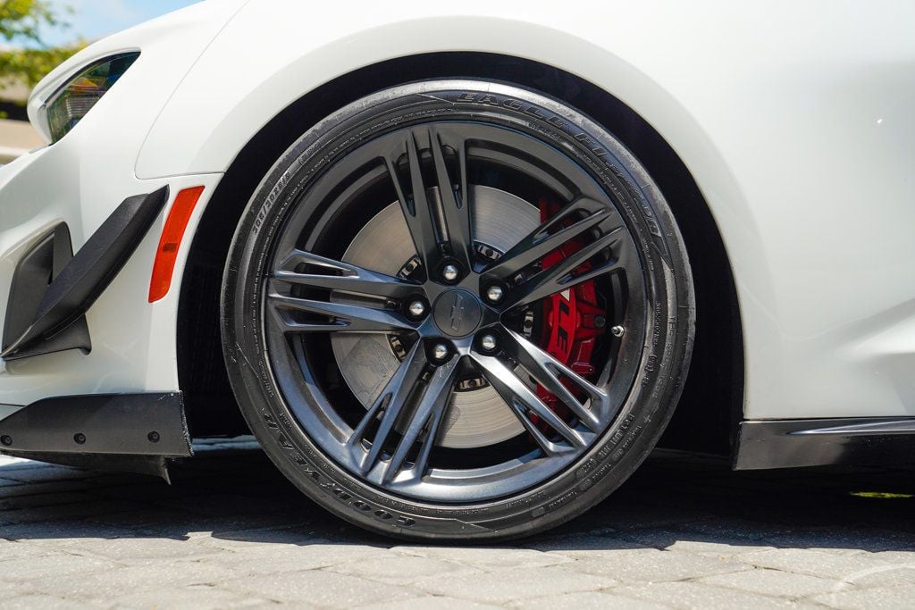 2018 Chevrolet Camaro Coupe ZL1 photo 37