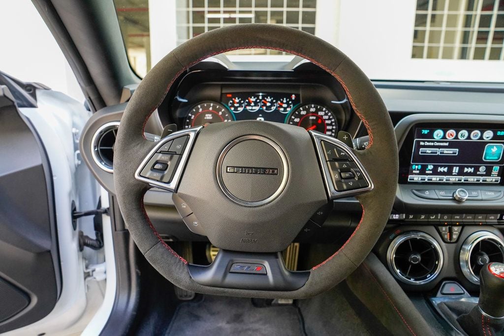2018 Chevrolet Camaro Coupe ZL1 photo 56