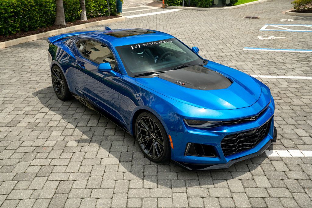 2018 Chevrolet Camaro ZL1 photo 2