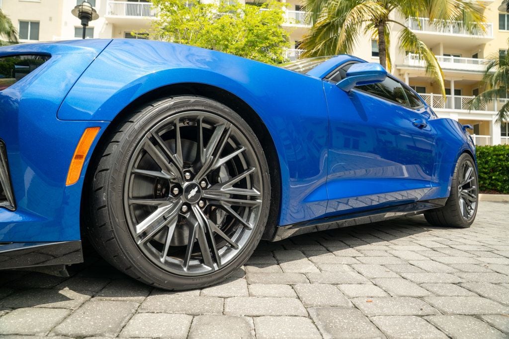 2018 Chevrolet Camaro ZL1 photo 35