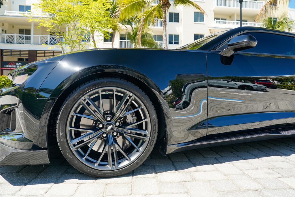 2018 Chevrolet Camaro 2dr Coupe ZL1 - 23017835 - 10