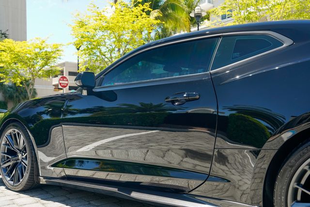 2018 Chevrolet Camaro 2dr Coupe ZL1 - 23017835 - 16