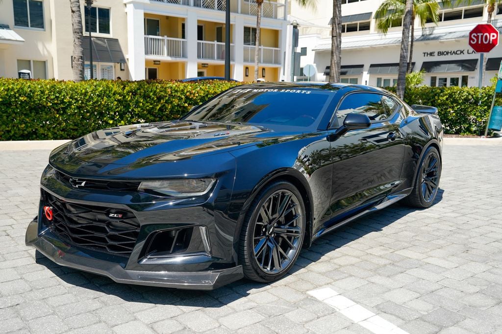 2018 Chevrolet Camaro 2dr Coupe ZL1 - 23017835 - 1