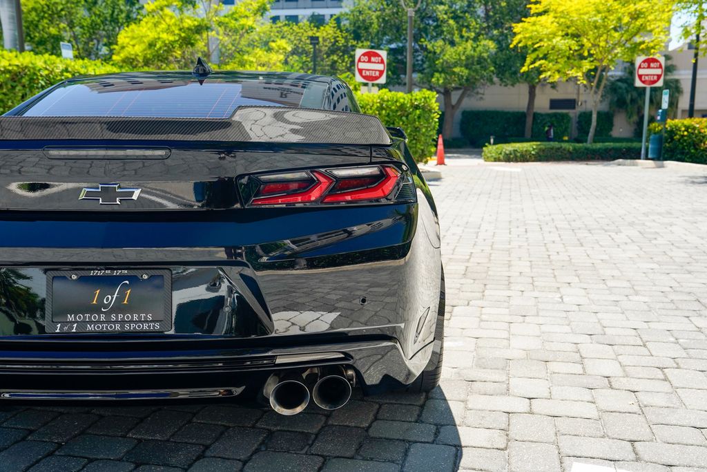 2018 Chevrolet Camaro 2dr Coupe ZL1 - 23017835 - 23