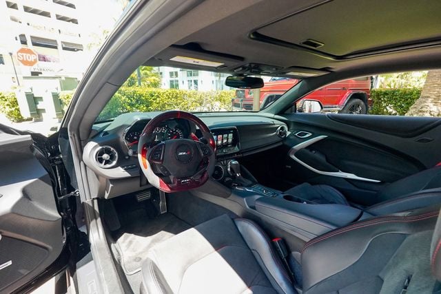 2018 Chevrolet Camaro 2dr Coupe ZL1 - 23017835 - 2