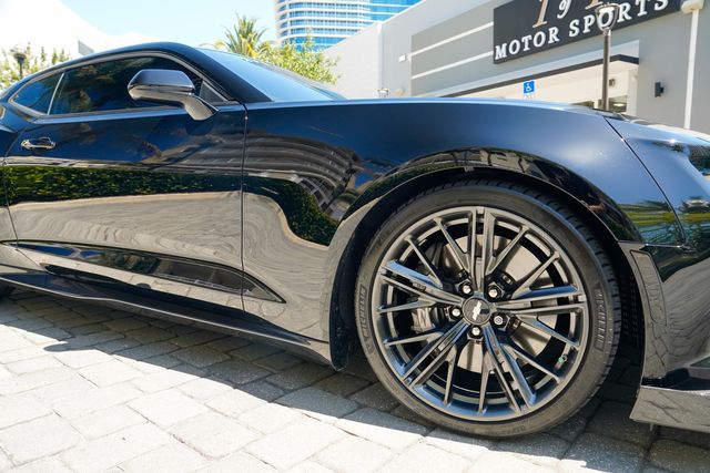 2018 Chevrolet Camaro 2dr Coupe ZL1 - 23017835 - 33