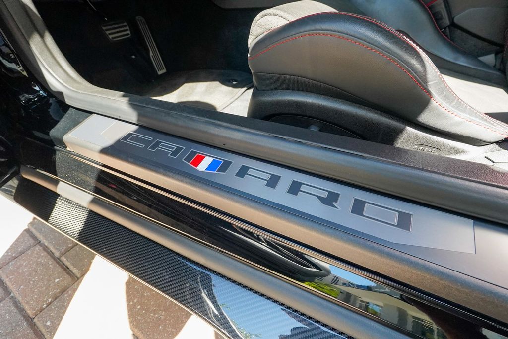 2018 Chevrolet Camaro 2dr Coupe ZL1 - 23017835 - 51