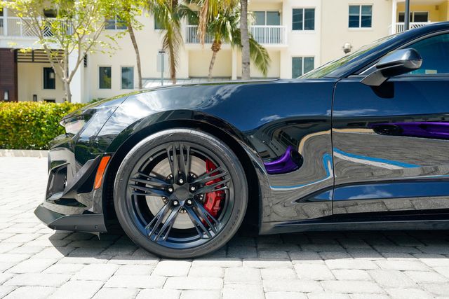 2018 Chevrolet Camaro 2dr Coupe ZL1 - 23028199 - 13