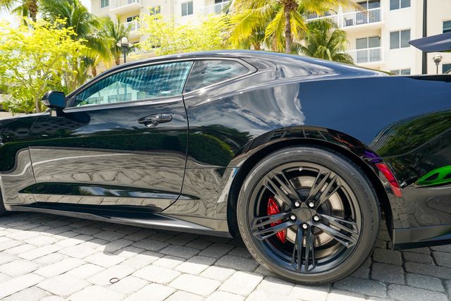 2018 Chevrolet Camaro 2dr Coupe ZL1 - 23028199 - 17