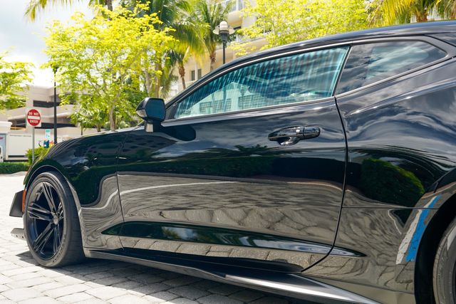 2018 Chevrolet Camaro 2dr Coupe ZL1 - 23028199 - 18