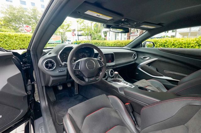 2018 Chevrolet Camaro 2dr Coupe ZL1 - 23028199 - 2