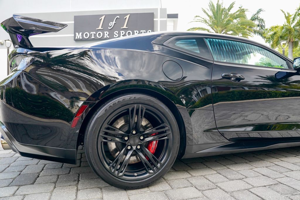 2018 Chevrolet Camaro 2dr Coupe ZL1 - 23028199 - 29