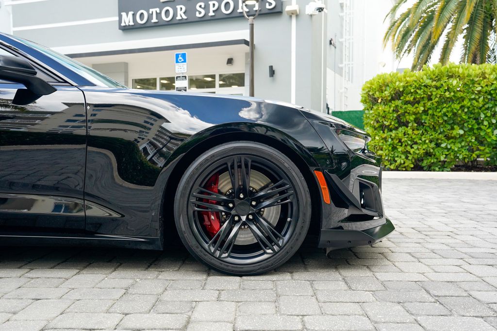 2018 Chevrolet Camaro 2dr Coupe ZL1 - 23028199 - 33