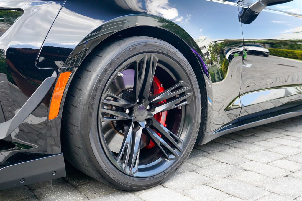 2018 Chevrolet Camaro 2dr Coupe ZL1 - 23028199 - 44