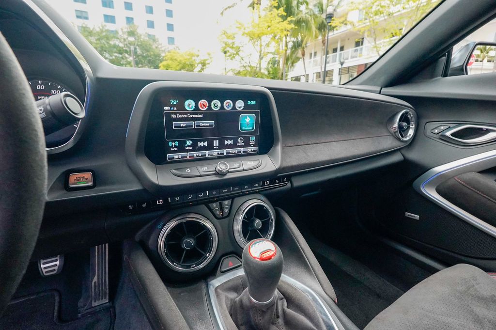 2018 Chevrolet Camaro 2dr Coupe ZL1 - 23028199 - 63