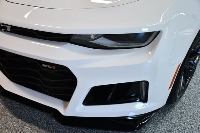 2018 Chevrolet Camaro 2dr Coupe ZL1 - 23031499 - 9