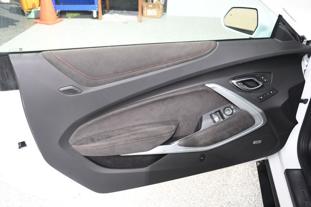 2018 Chevrolet Camaro 2dr Coupe ZL1 - 23031499 - 23