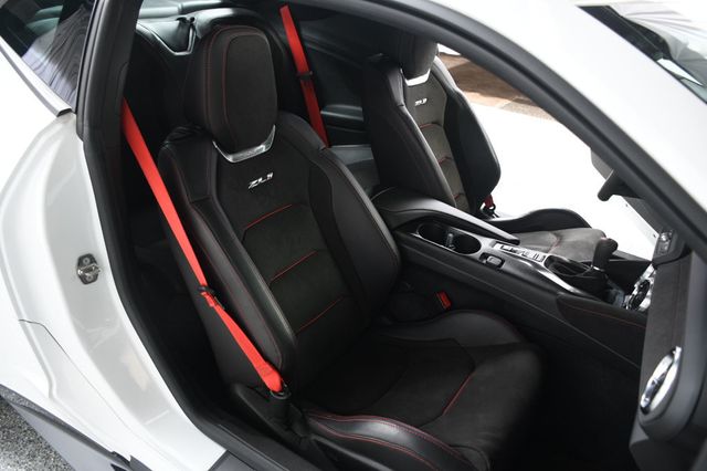 2018 Chevrolet Camaro 2dr Coupe ZL1 - 23031499 - 30