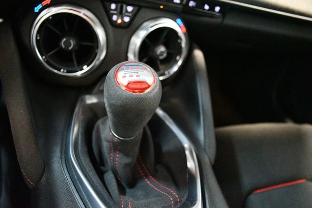 2018 Chevrolet Camaro 2dr Coupe ZL1 - 23031499 - 55