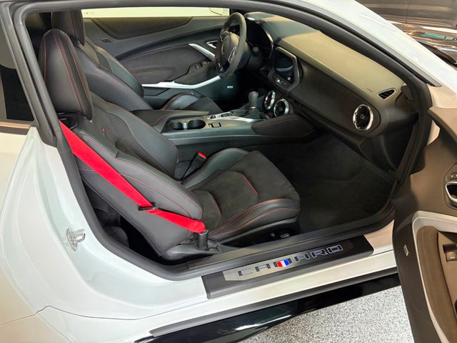 2018 Chevrolet Camaro 2dr Coupe ZL1 - 23031499 - 5