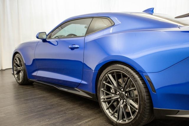 2018 Chevrolet Camaro 2dr Coupe ZL1 - 22571102 - 27