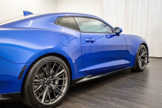 2018 Chevrolet Camaro 2dr Coupe ZL1 - 22571102 - 28