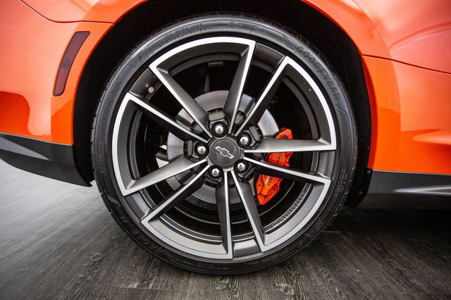 2018 Chevrolet Camaro Hot Wheels 2SS - 22903535 - 38