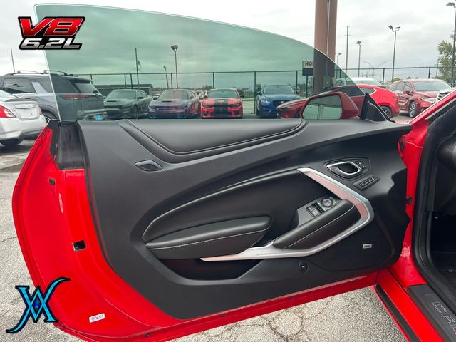 2018 Chevrolet Camaro SS Convertible 2D - 23084732 - 9
