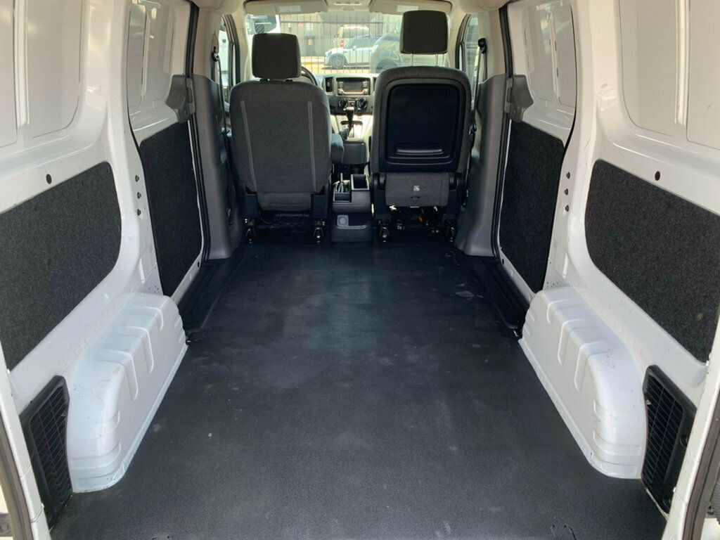 2018 Chevrolet City Express Cargo Van FWD 115" LS 1-Owner - 23050738 - 4